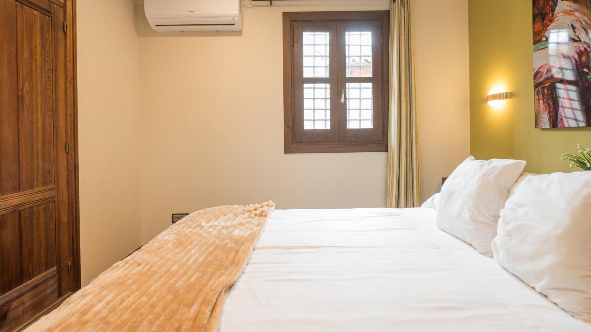 Apartamentos Las Teresitas Junto A La Catedral Toledo Cameră foto